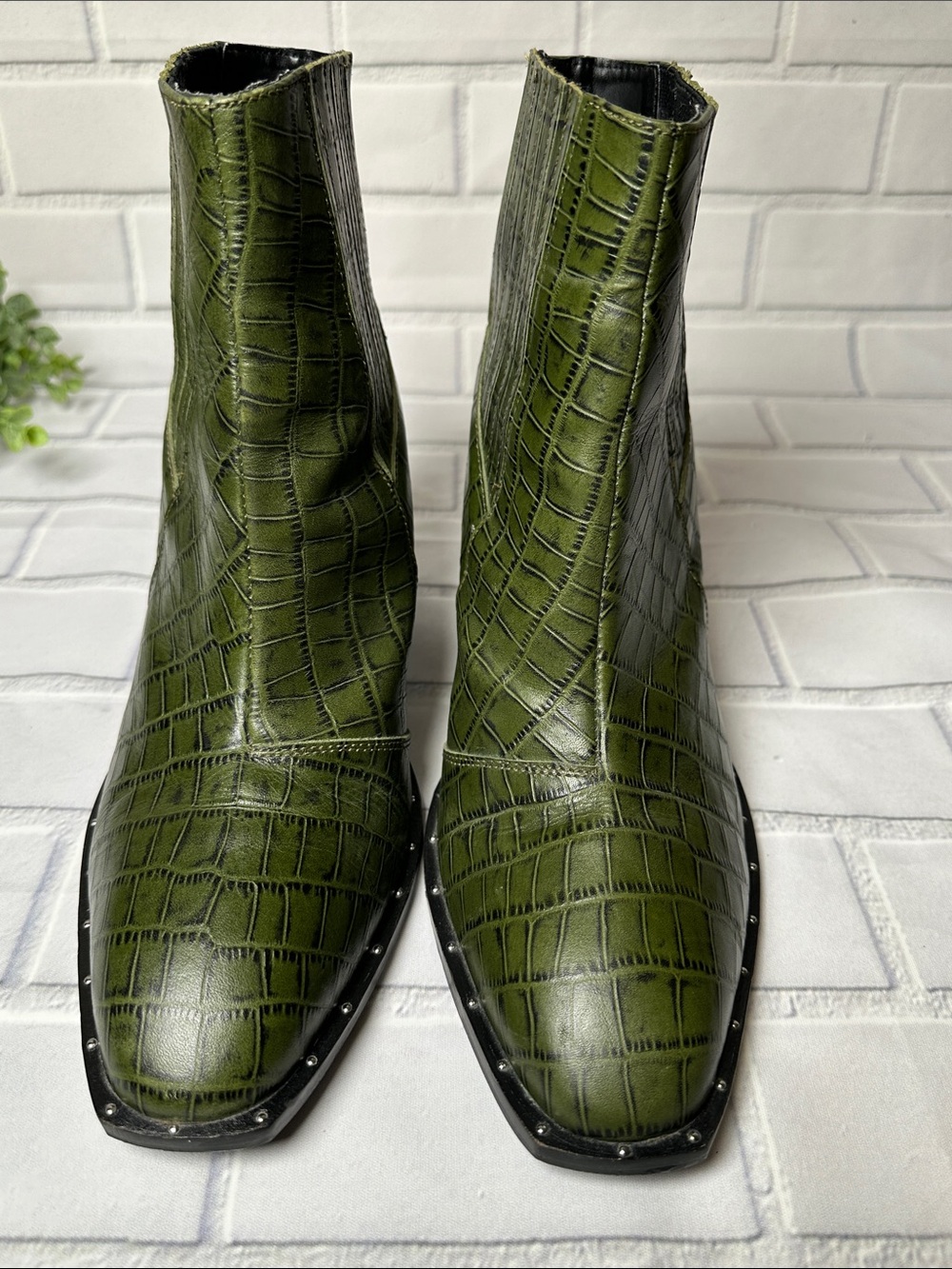 ASOS Design Green Croc Print Heeled Boots w/ Silver Stud Accents Sz 8 - Picture 7 of 7